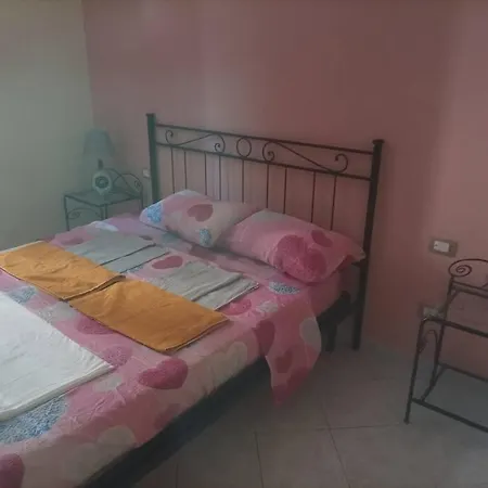 Licheni House 公寓