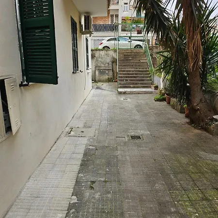 Lejlighed Licheni House Rom